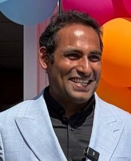 Jaya, Owner & Pharmacist